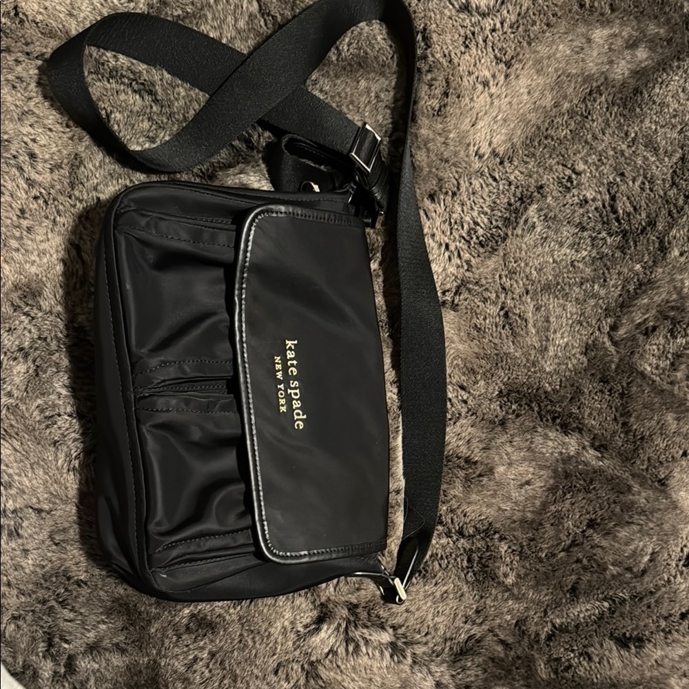 Kate Spade Black Messenger Bag Sleek Design